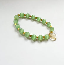 Load image into Gallery viewer, Green Leaf Bracelet
