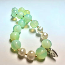 Load image into Gallery viewer, Green Jade Made with Love Bracelet
