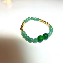 Load image into Gallery viewer, Lucky Clover Bracelet
